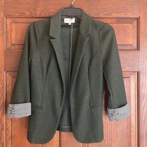 Stitch fix size small blazer with stripe detail sleeve cuff